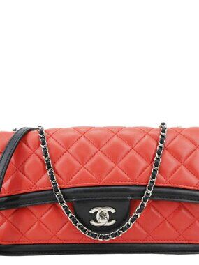 CHANEL Graphic Flap Quilted Lambskin Leather Shoulder Bag Red
